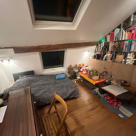 Sous Les Toits De Paris Shared Place Bagian luar foto